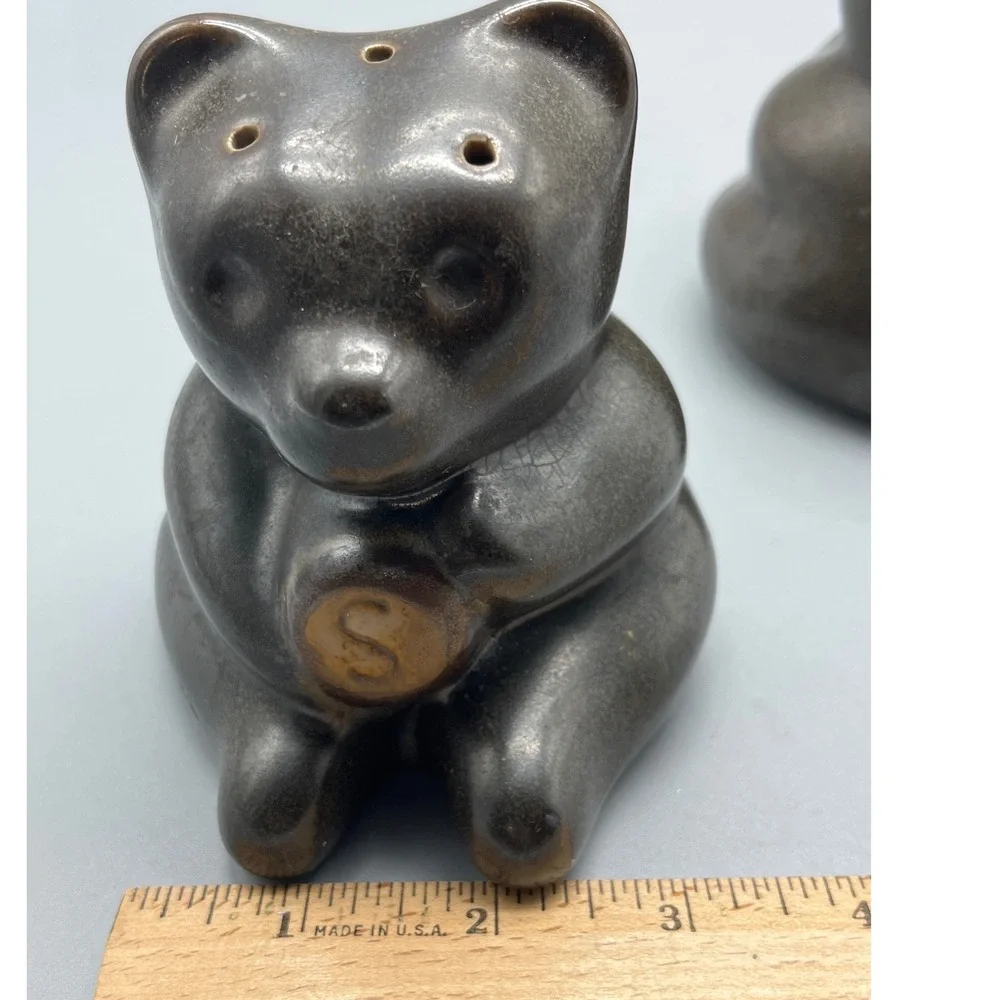 Pigeon River‎ Pottery signed T. Bullen black bear S&P  2010